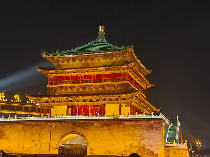 西安 · 09